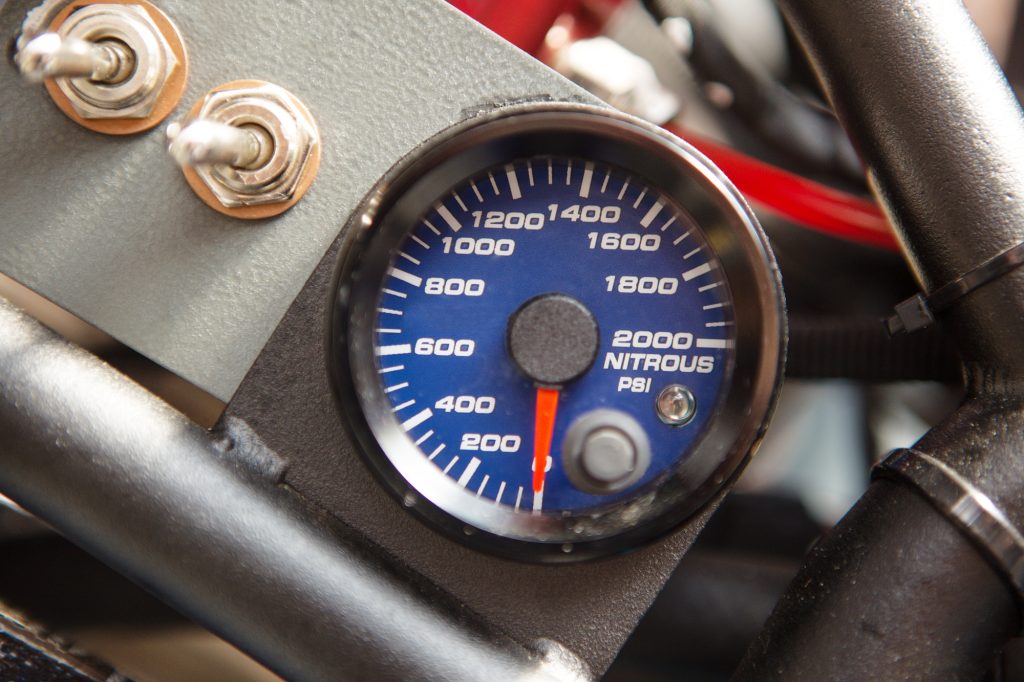 Nitrous Tuning dial and pressure gauge